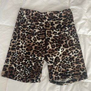 Leopard biker shorts
